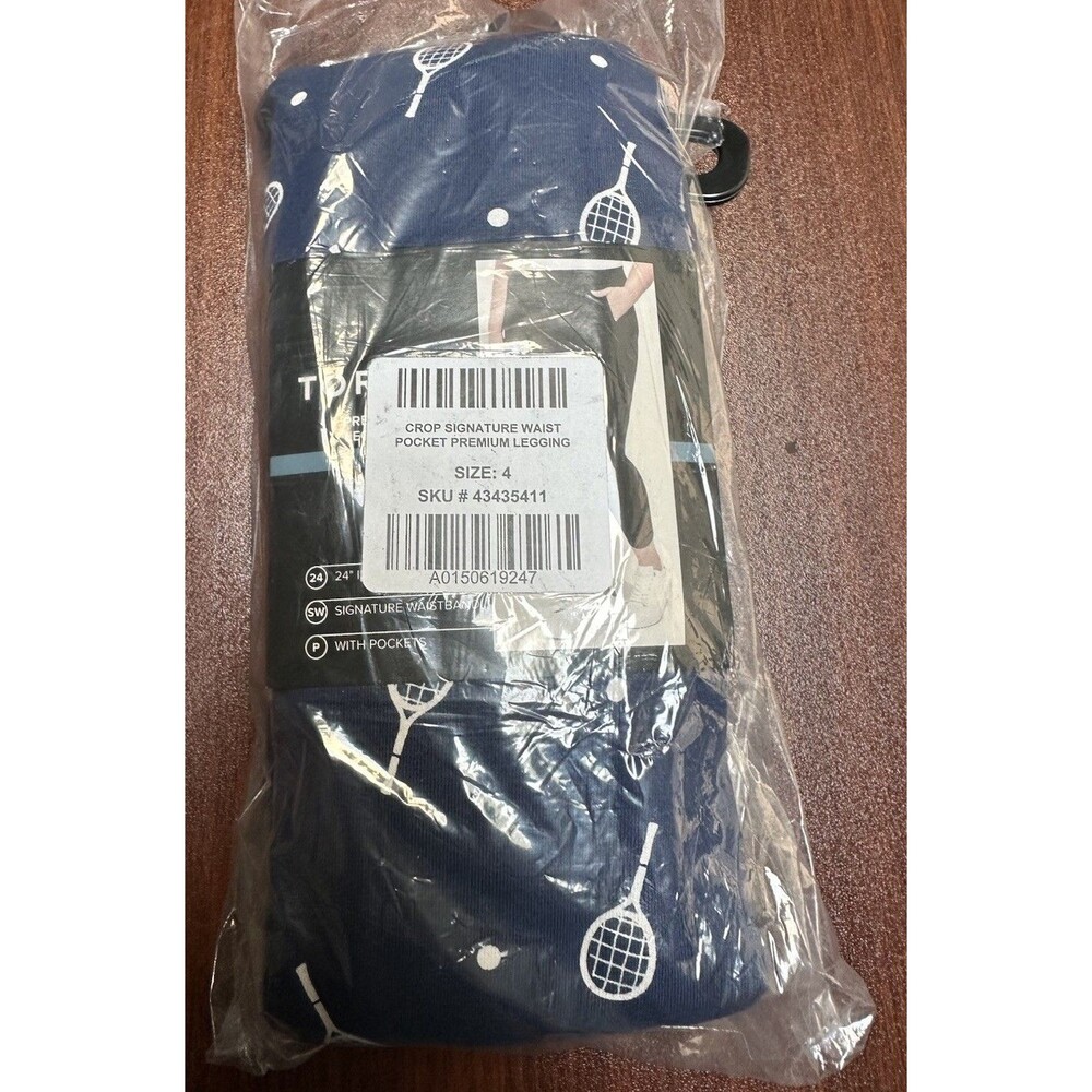 NWT Torrid Pickle Ball or Tennis Pattern Blue Crop Pocket Legging Size 4 (26/28) - Picture 2 of 2